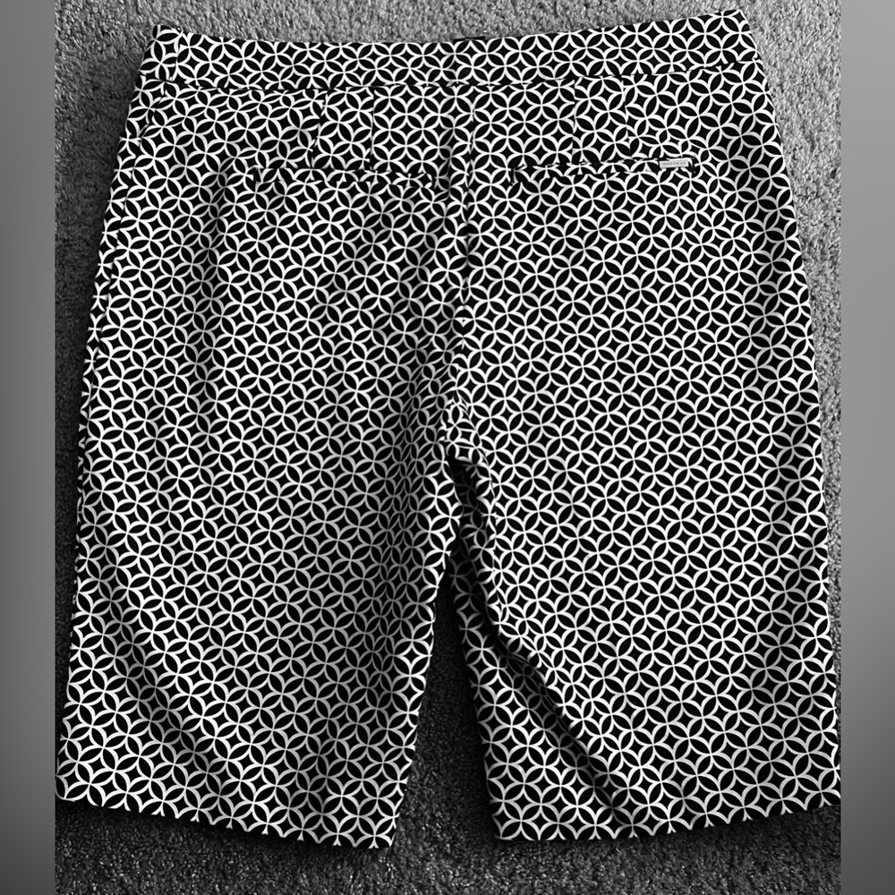 White House Black Market - Black & White Bermuda Shorts - Picture 3 of 7